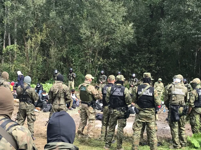 Tak zagraniczne media pokazują sytuację na granicy z Białorusią. ZOBACZ NAGRANIA