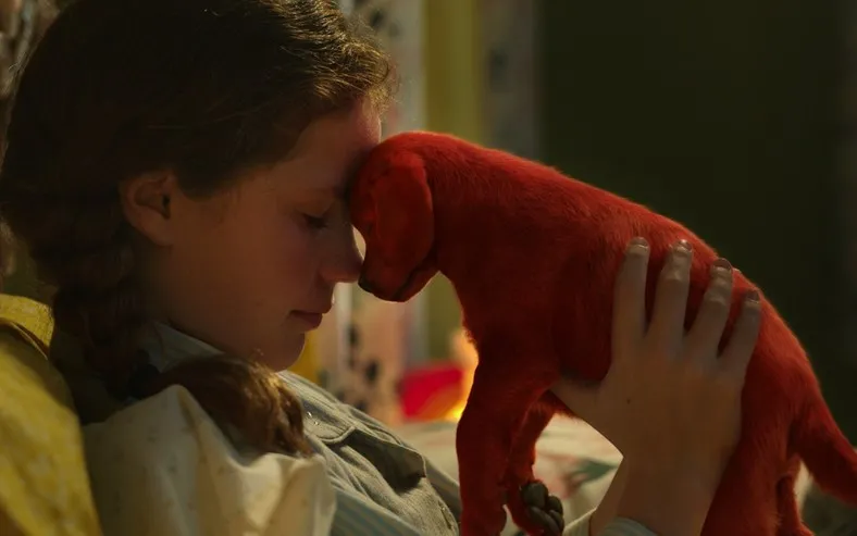 "Clifford Wielki Czerwony Pies" trafia do kin. Zobacz niezwykły film