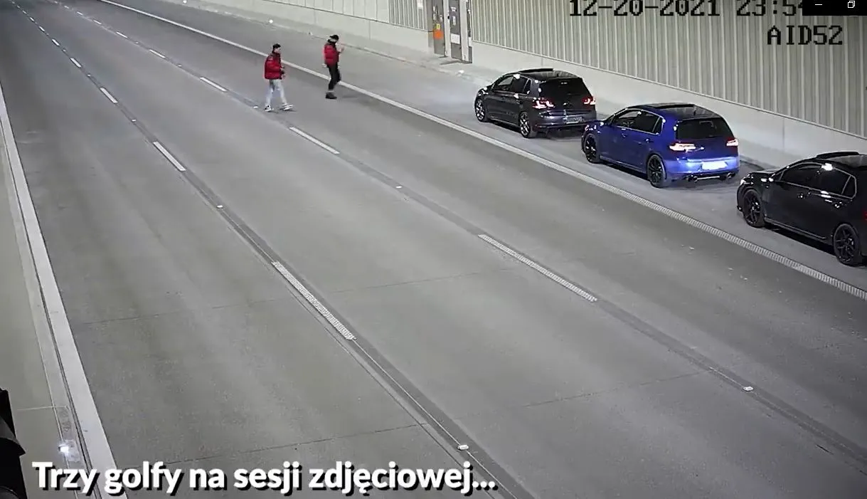 tunel-pow-zachowanie-kierowcow-i-pasazerow-37334612.jpg