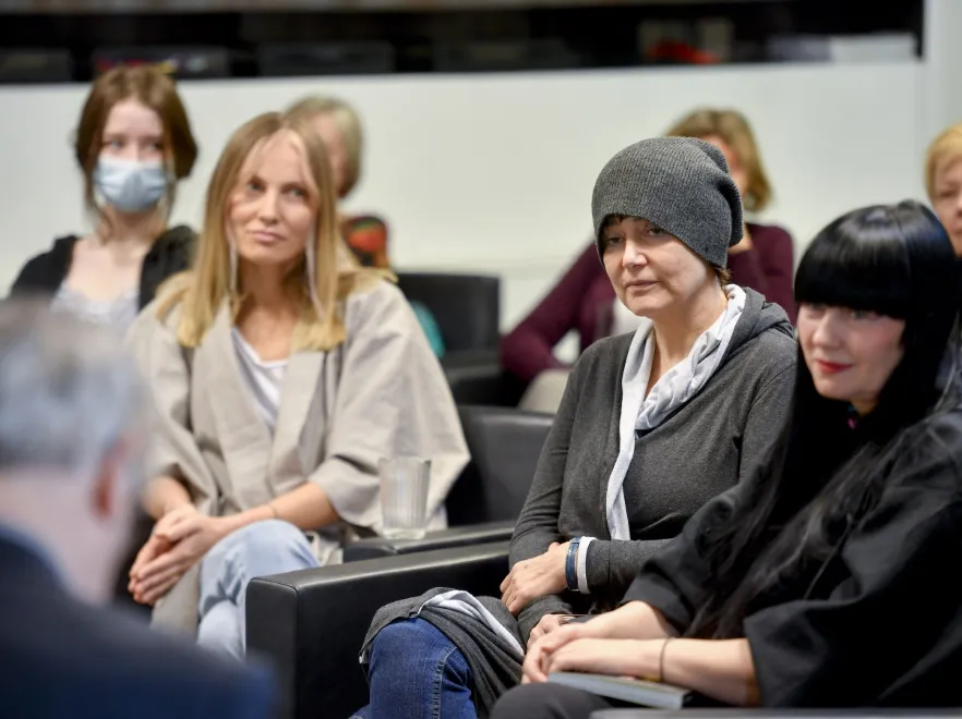 Wyżyny luzu: Dawno niewidziana Kazimiera Szczuka w oryginalnej stylizacji. FOTO