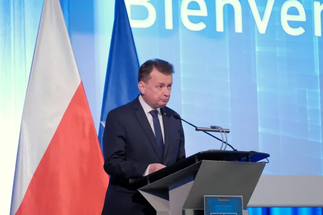 Szef MON: Zatwierdziłem umowę na bezzałogowce systemu Gladius