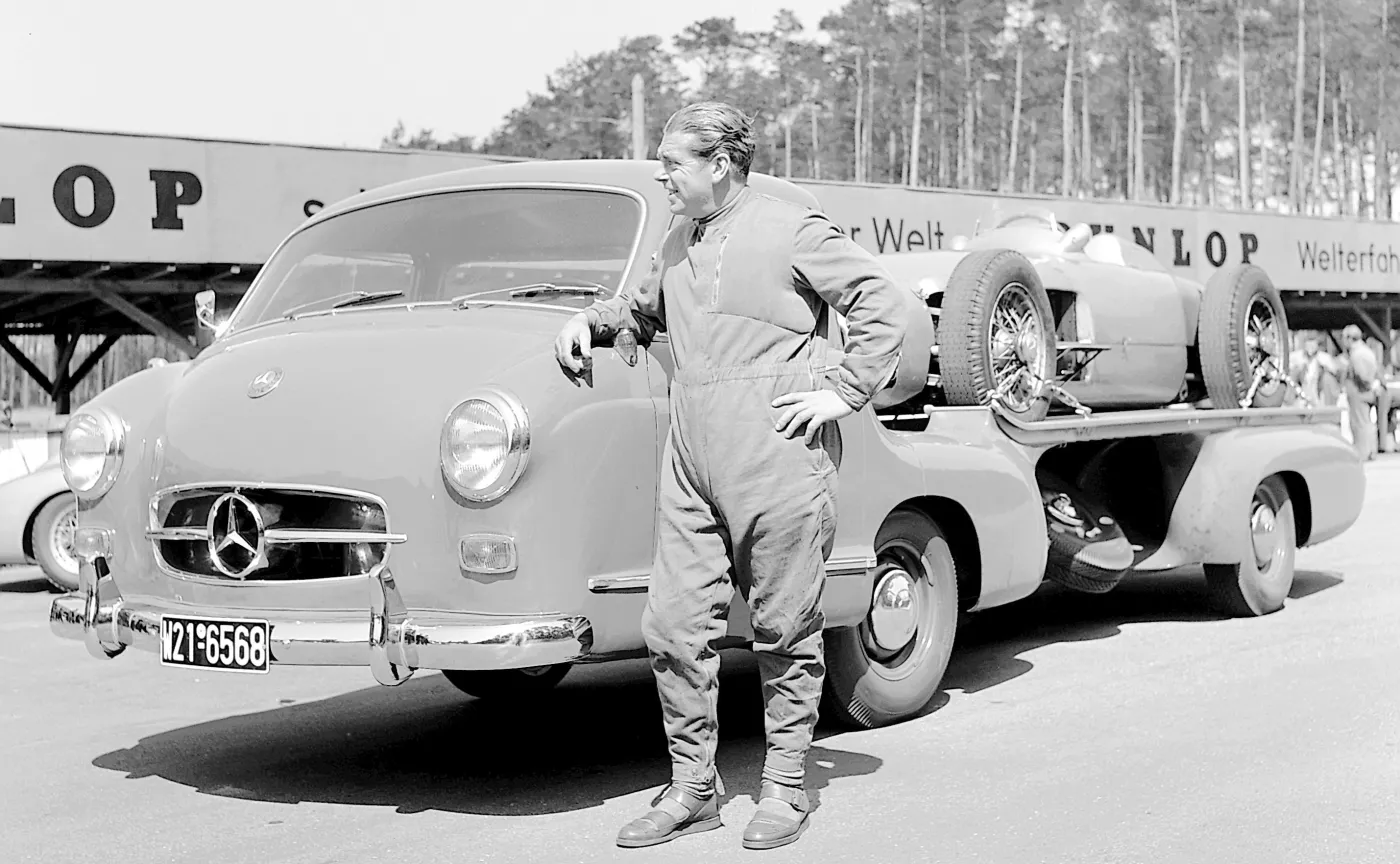 rudolf-uhlenhaut-na-torze-hockenheim-w-1955-37461479.jpg