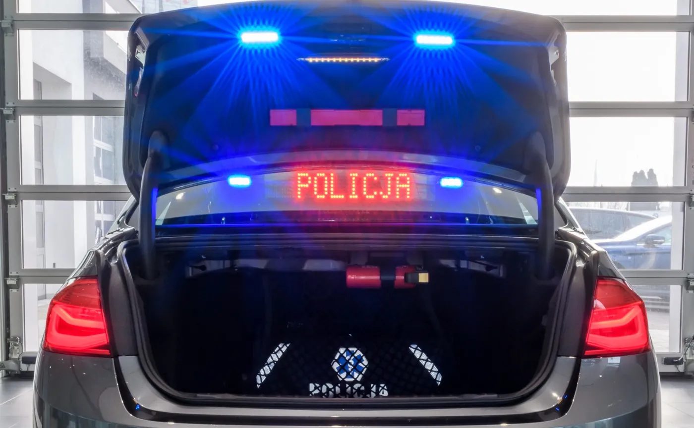40 nieoznakowanych radiowozów za miliony dla policji. Na liście BMW i Mercedes