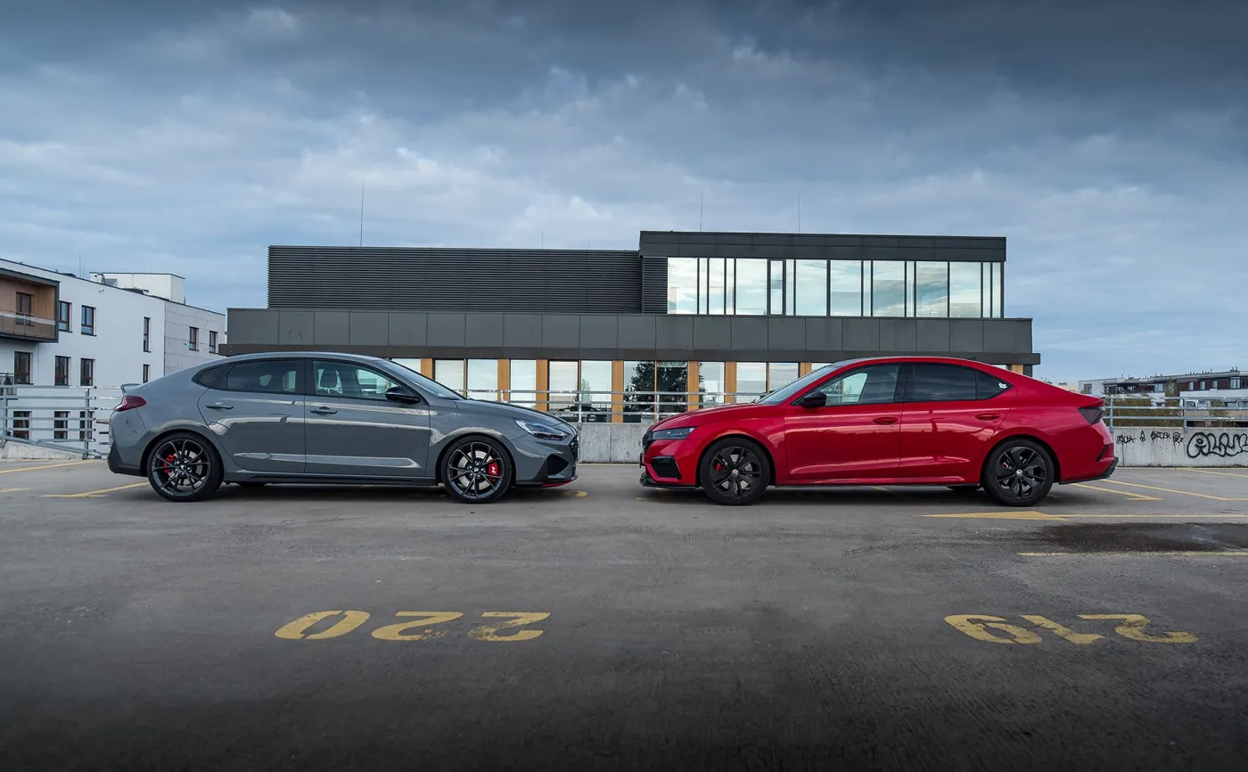 hyundai-i30-fastback-n-czy-skoda-octavia-rs-37611836.jpg
