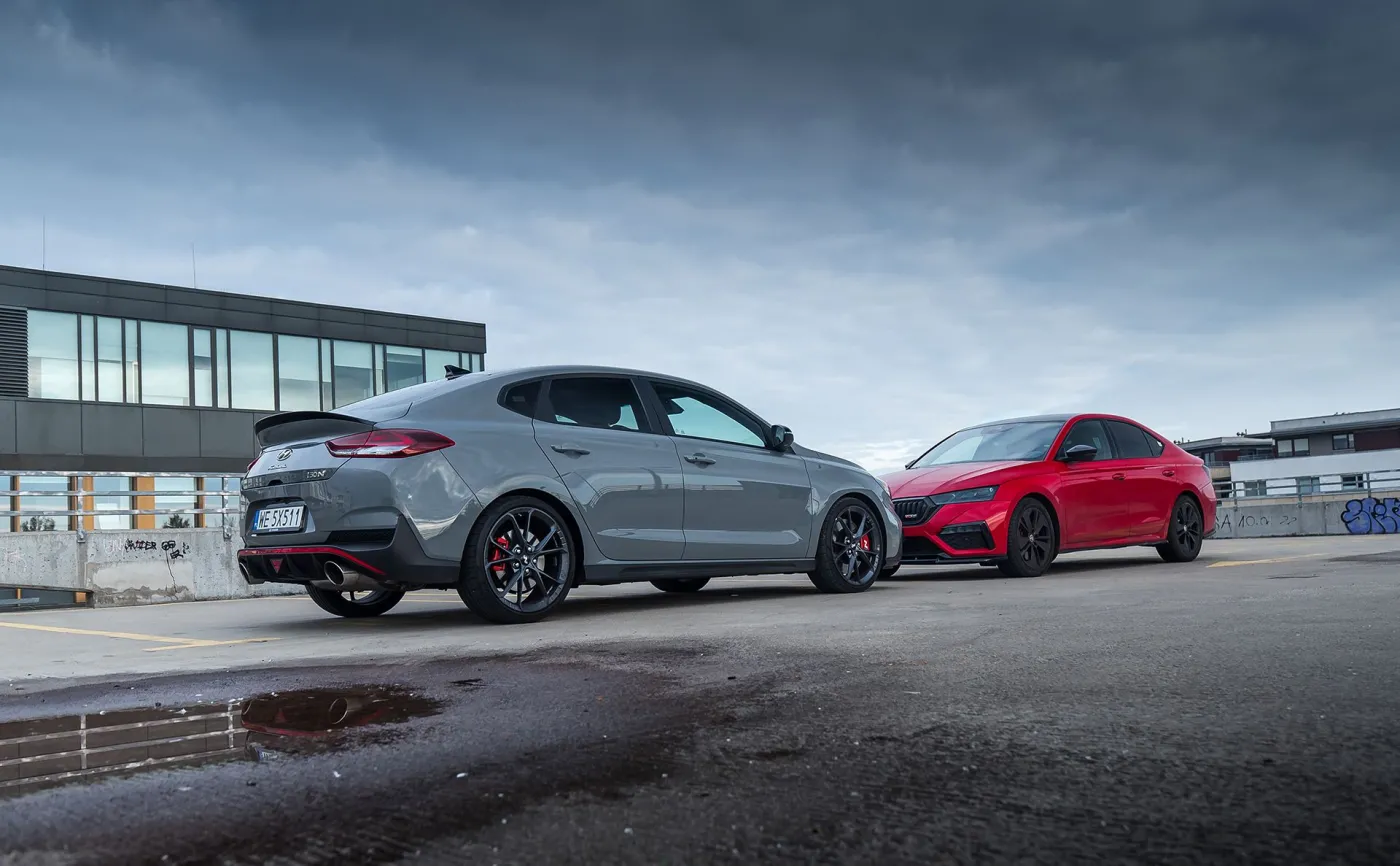 hyundai-i30-fastback-n-czy-skoda-octavia-rs-37611841.jpg