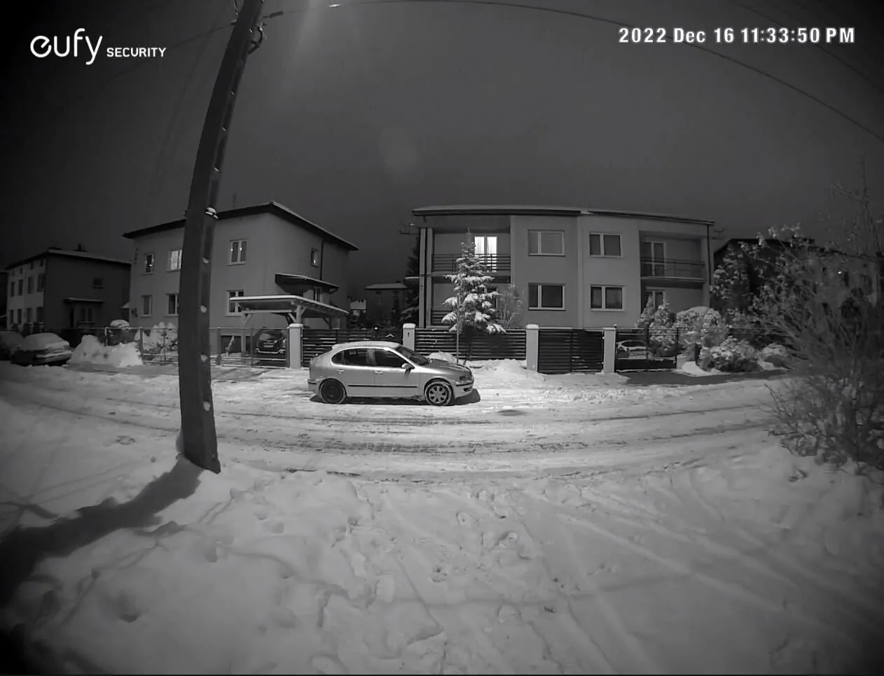 nagranie-z-dzwonka-eufy-zimowym-wieczorem-37681308.jpg