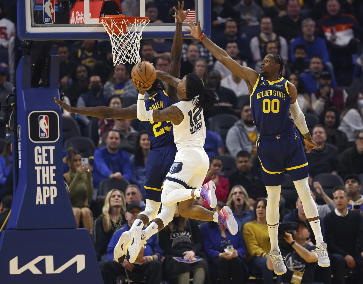 Curry zanotował 35 punktów i 11 asyst. Warriors lepsi od Raptors [WIDEO]