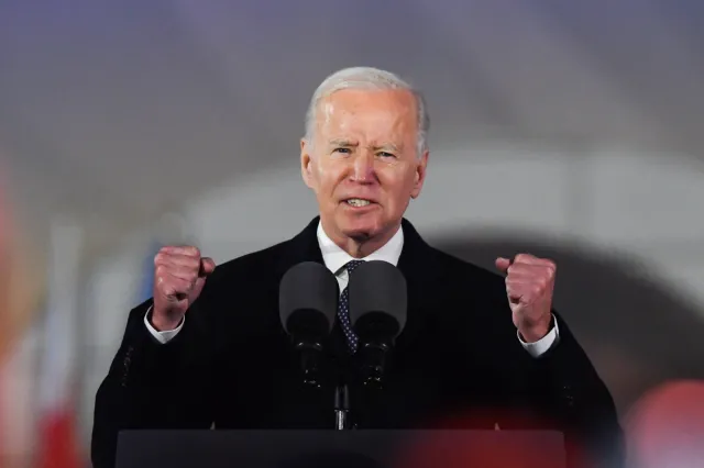 "Le Figaro" chwali Bidena. "Prezydent USA wygłosił w Warszawie zdecydowane przemówienie"