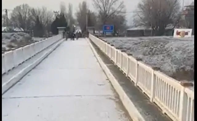 Przejście na granicy turecko-armeńskiej otwarte po raz pierwszy od 35 lat [WIDEO]