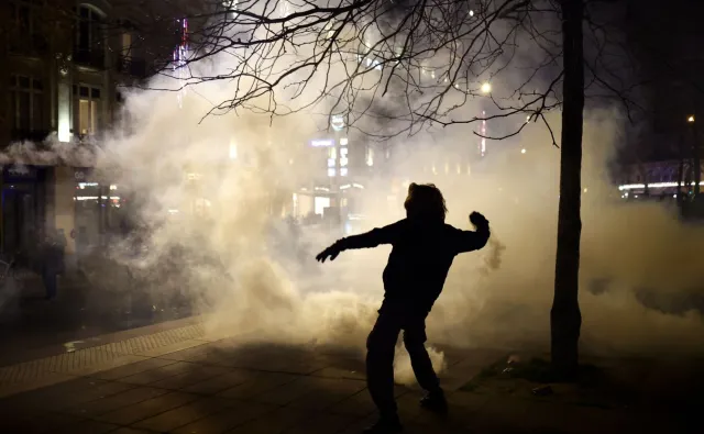 Zamieszki w Paryżu. "Sytuacja wymknęła się spod kontroli"
