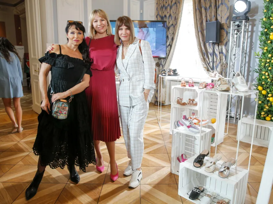64-letnia Grażyna Wolszczak na imprezie marki obuwniczej: Onieśmiela formą i gładkością twarzy [FOTO]