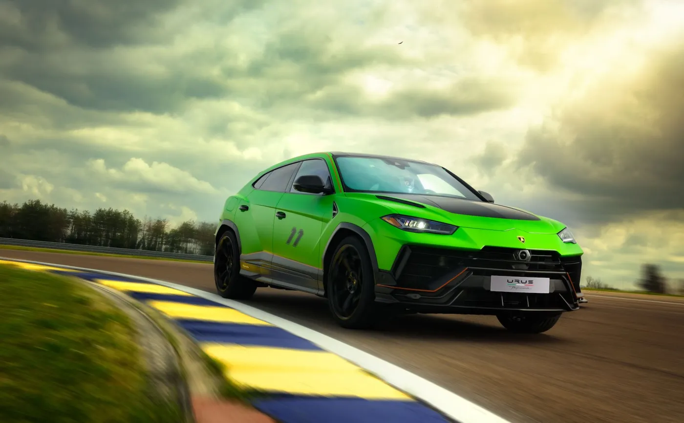 lamborghini-urus-performante-essenza-scv12-37801164.jpg