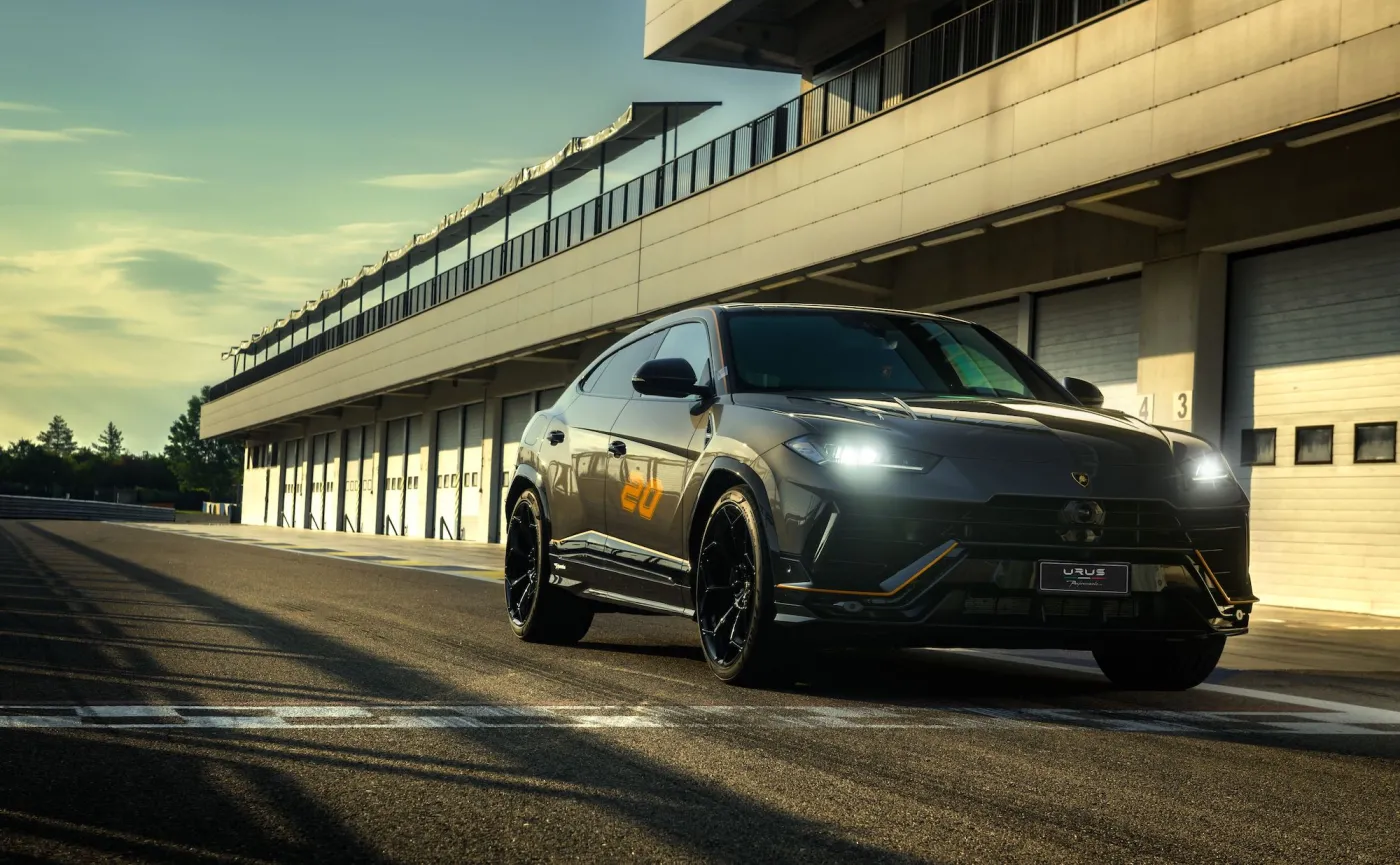 lamborghini-urus-performante-essenza-scv12-37801224.jpg
