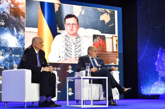 "Rosja jest wyzwaniem na skalę globalną"
