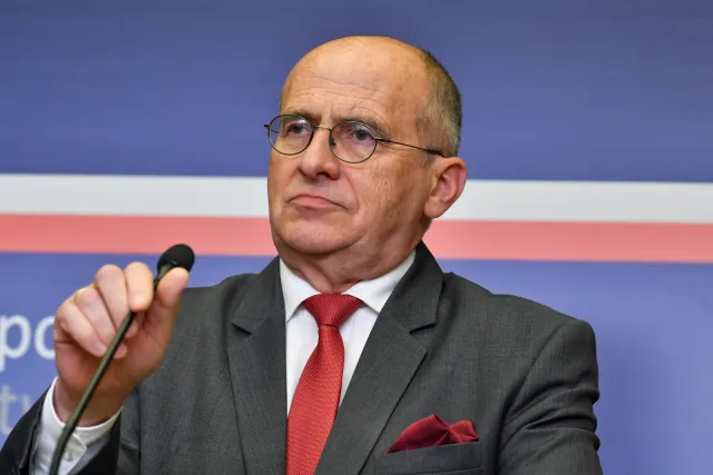 Relokacja migrantów. Szef MSZ: Odrzuca zasady dobrowolności