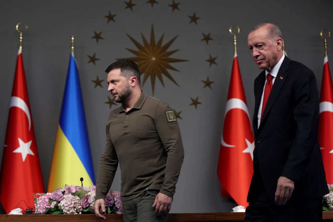 Zełenski wrócił z Turcji a wraz z nim... "Wieziemy z powrotem naszych bohaterów"