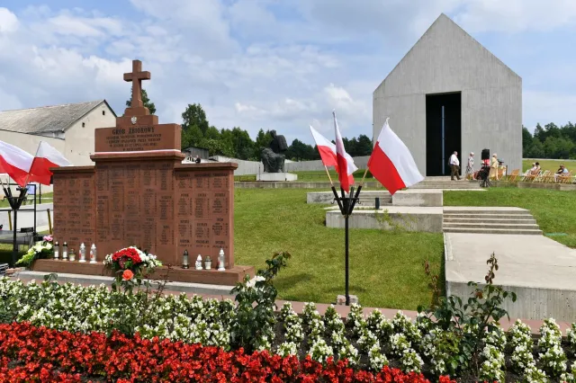 "Popijawa" w miejscu pamięci. Wśród imprezowiczów radny PiS