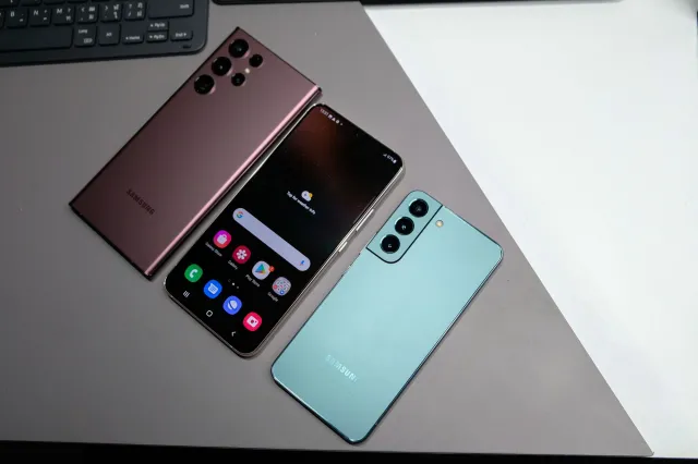 Ulepszony aparat i elementy plastiku z rybackich sieci. Oto seria Galaxy S22