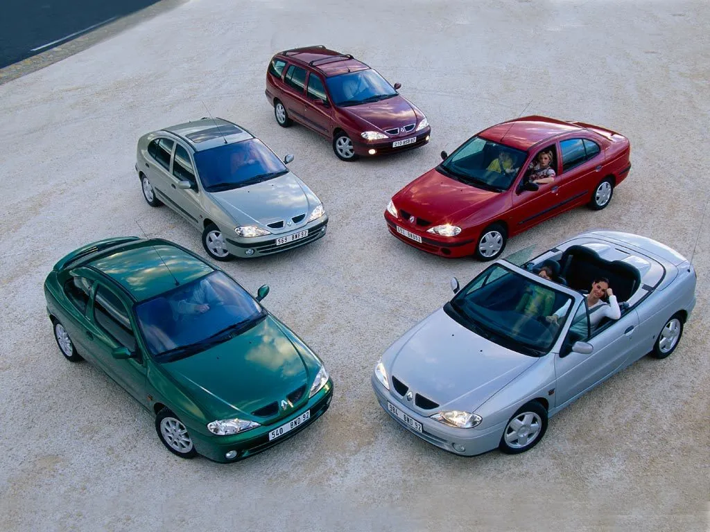 renault-megane-i-raz-na-wozie-raz-pod-wozem-37236937.jpg