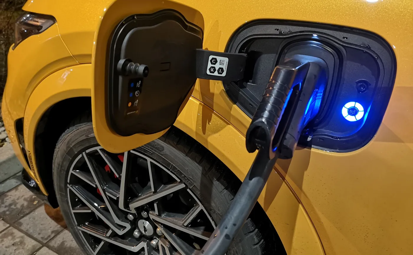 Będzie więcej ładowarek elektryków przy głównych trasach. Oto LISTA