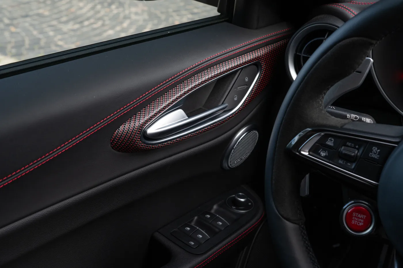 alfa-romeo-giulia-quadrifoglio-super-sport-38210953.jpg