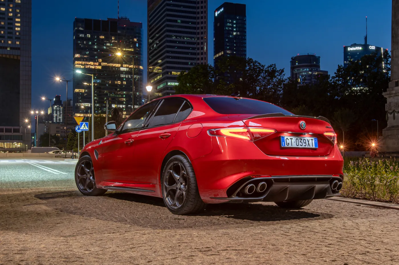 alfa-romeo-giulia-quadrifoglio-super-sport-38210958.jpg