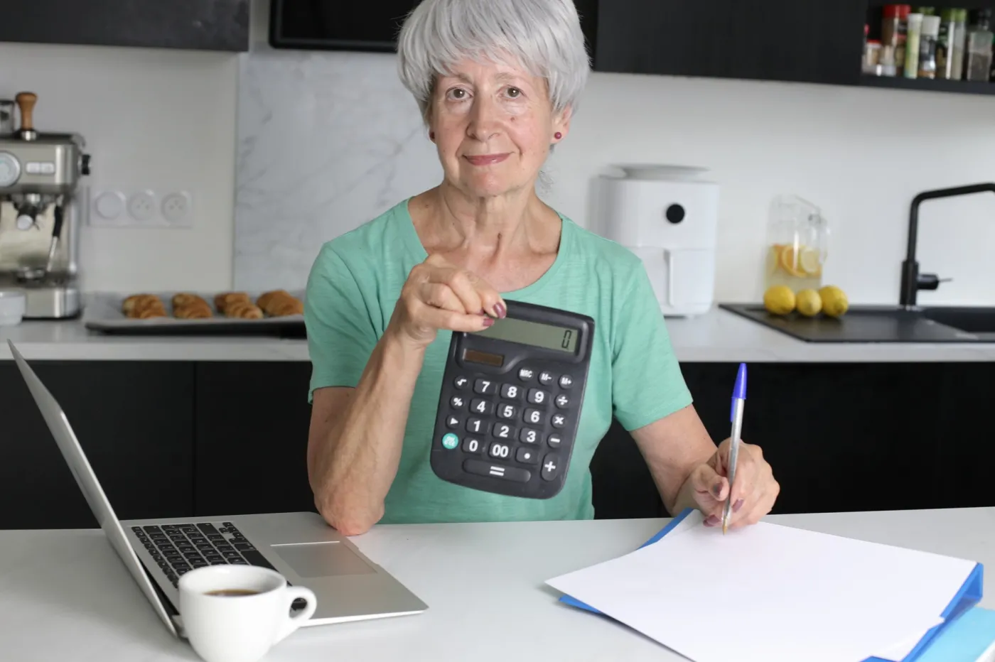 Polacy dostają setki złotych zwrotu z PIT. Jak odliczyć wydatki na leki?