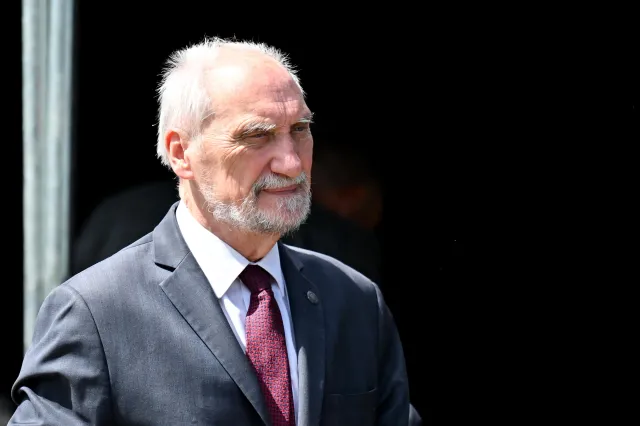 Jest wniosek o uchylenie immunitetu Macierewicza. Prokuratura ujawnia poważne zarzuty