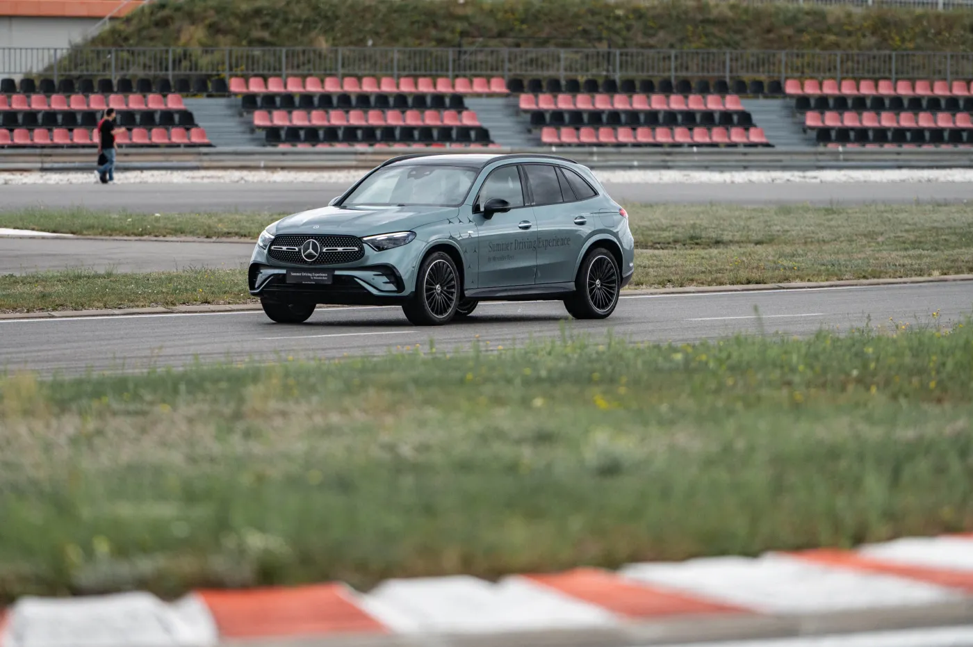 summer-driving-experience-by-mercedesbenz-38545196.jpg