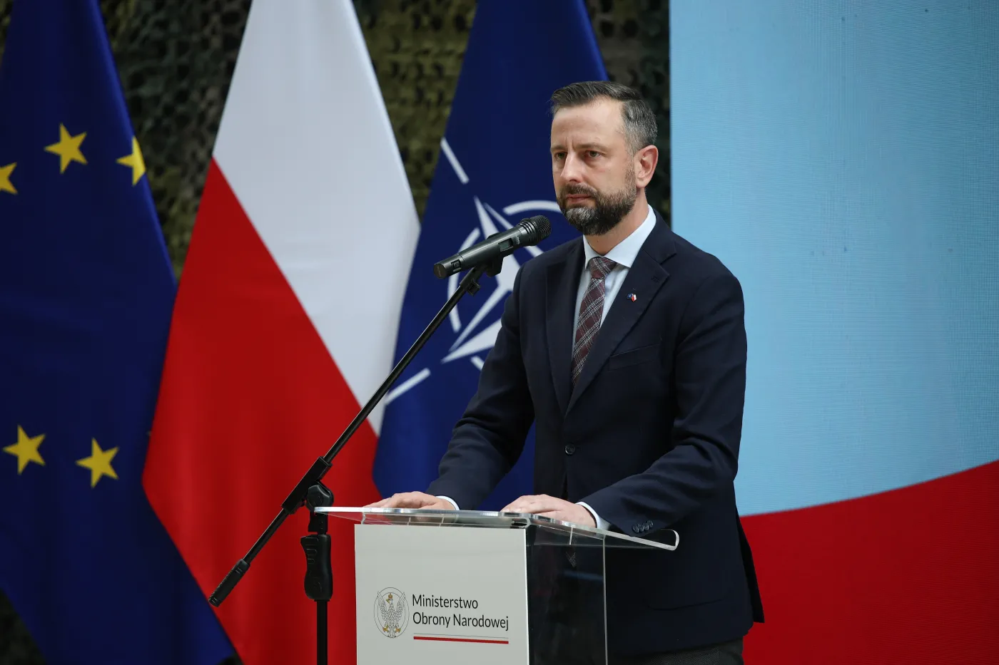 Szef MON reaguje na słowa Zełenskiego o polskich możliwościach obrony przed dronami: niepotrzebne i nieprawdziwe