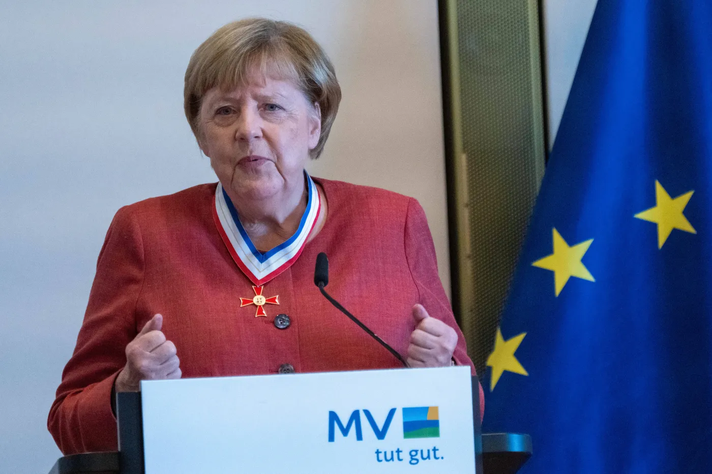 Merkel obwinia pandemię o wojnę? "Putin nie pojawił się na G20. Potem ruszył na Ukrainę"