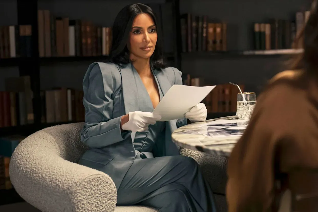 Ten serial od początku budzi wielkie zainteresowanie. Trzy odcinki naraz w streamingu