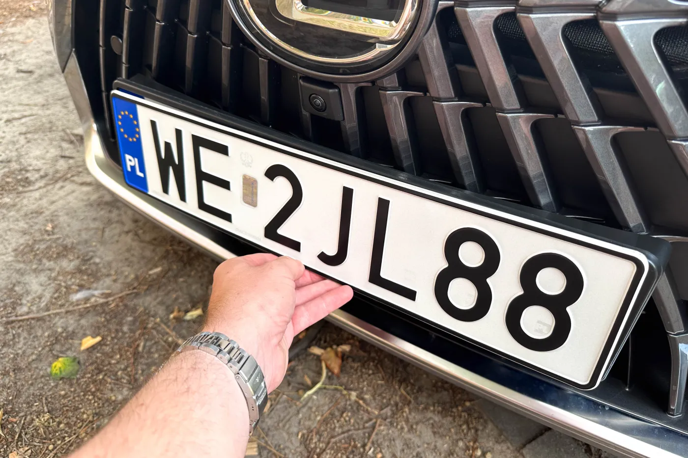 Od 1 stycznia leci 11 000 zł za auto spalinowe. Nowe prawo zaskoczy kierowców