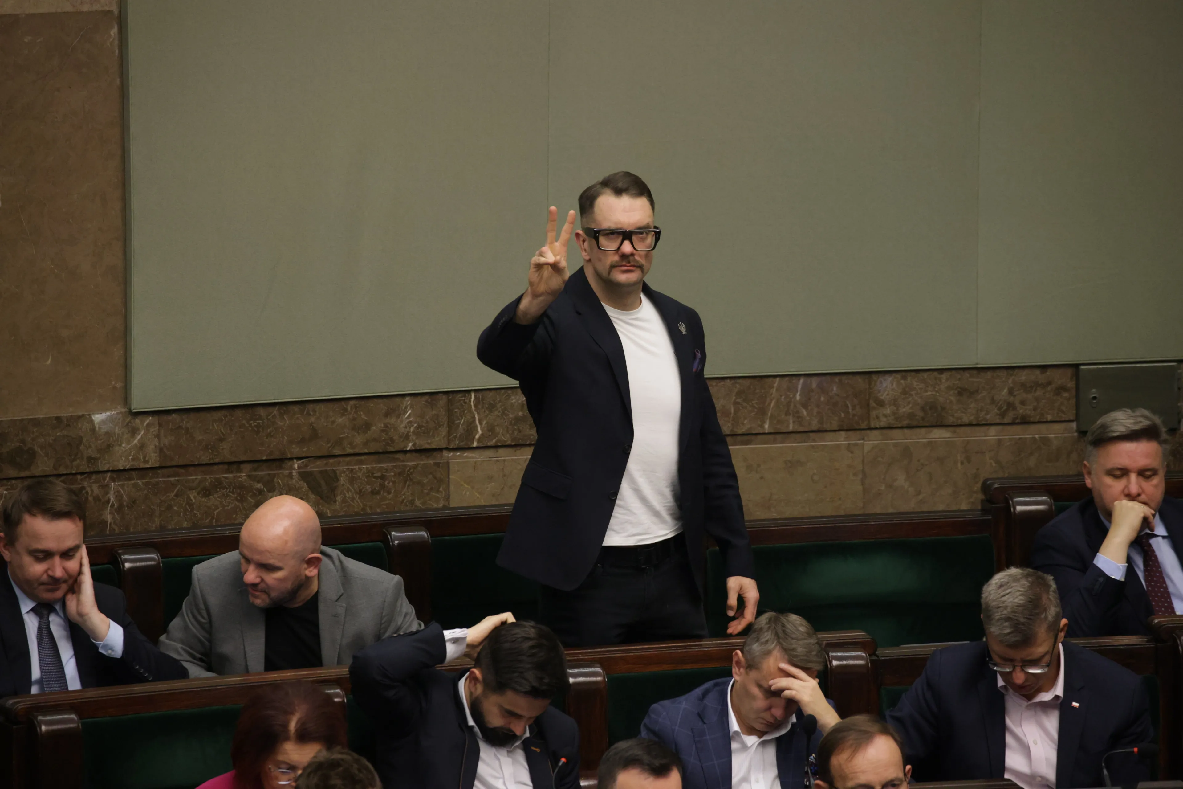 Poseł PiS chce walczyć w klatce. "Polityka nie może być domeną frajerów"