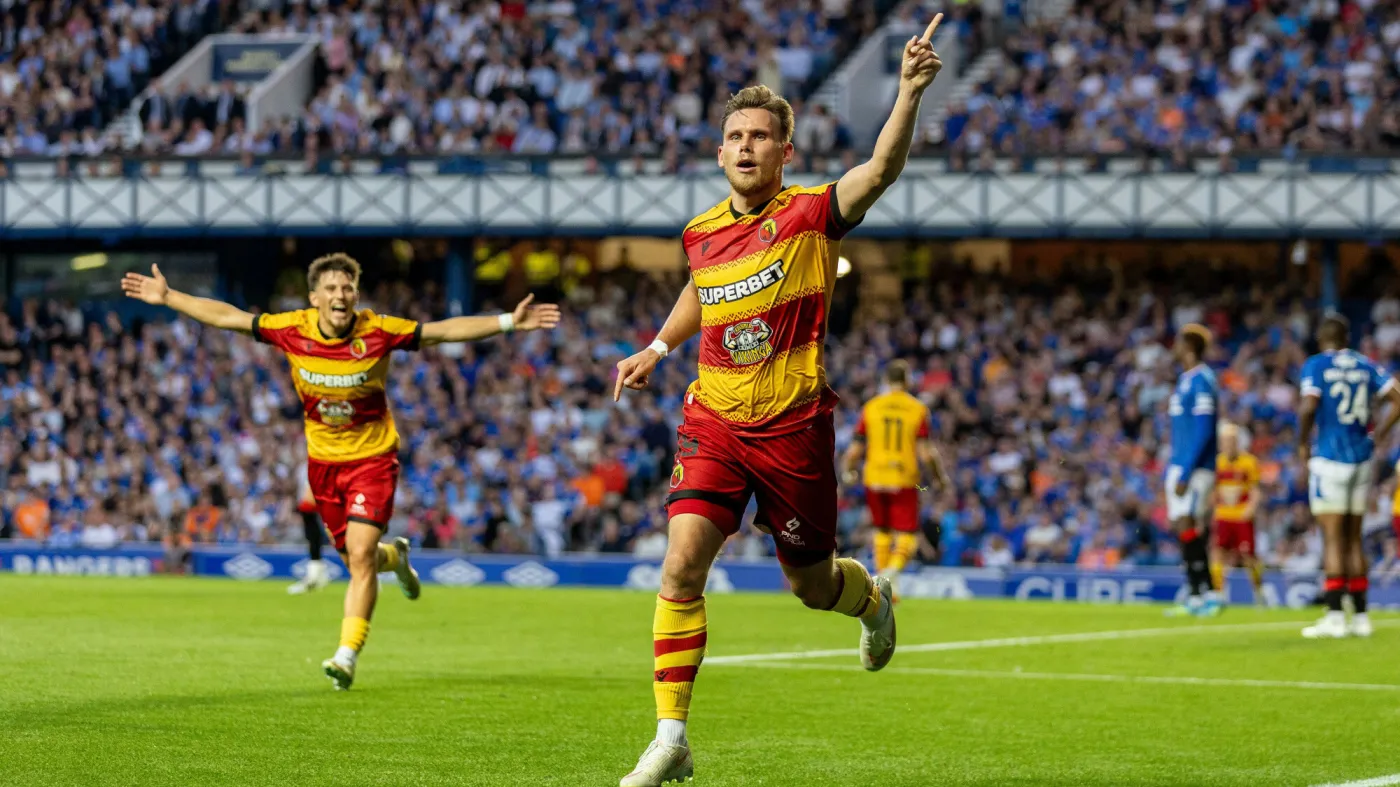 Jagiellonia wytrzymała presję na Ibrox. Remis z Rangers FC dał awans w Lidze Europy