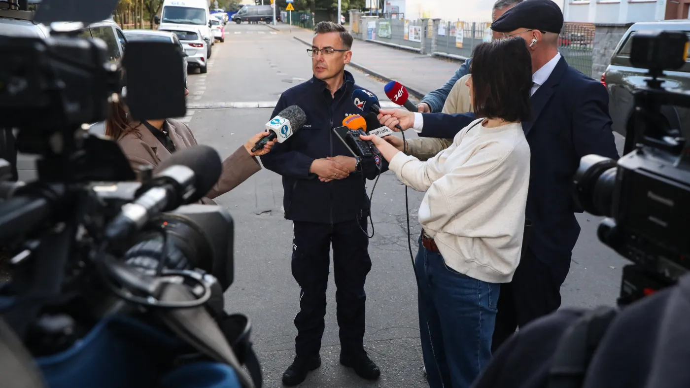 Atak nożownika w szkole w Ostrołęce. 10 osób rannych, 19-latek był wcześniej notowany