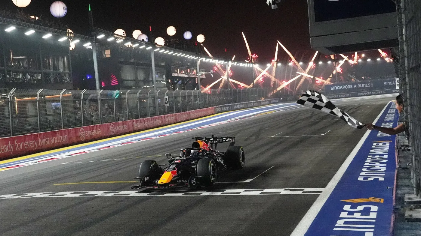 Max Verstappen triumfuje w Grand Prix Singapuru! 73. zwycięstwo Holendra w Formule 1