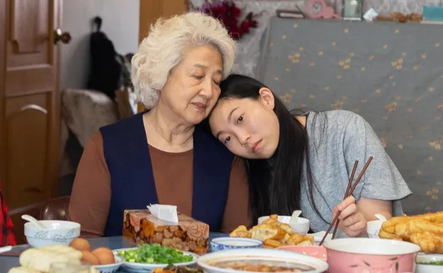 "Kłamstewko" o śmiertelnej chorobie i koronawirus z Wuhan [RECENZJA]