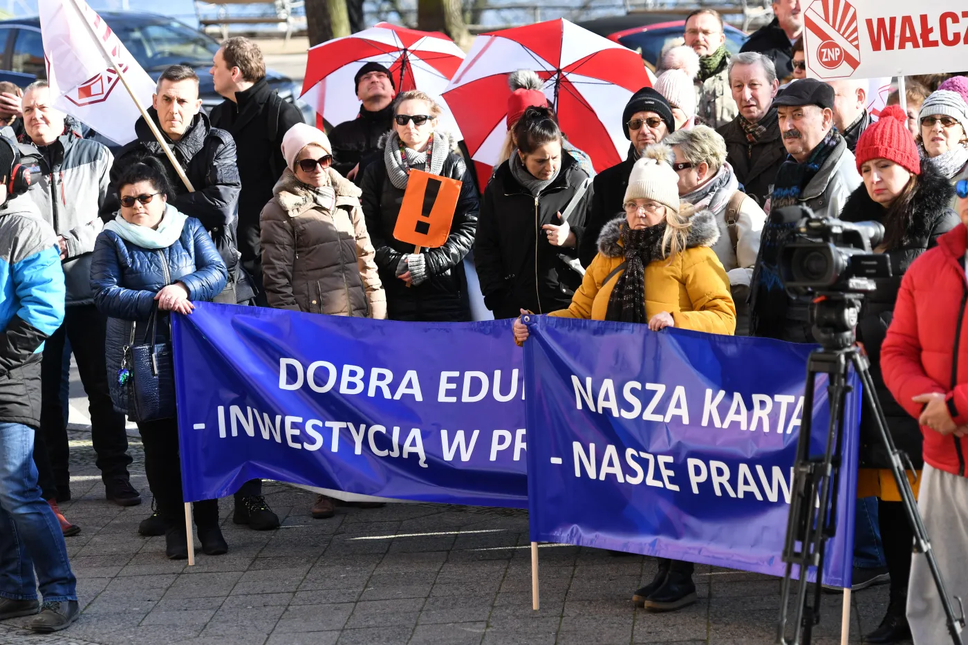 Demonstracja poparcia reformy sądownictwa. "Ani kroku w tył"