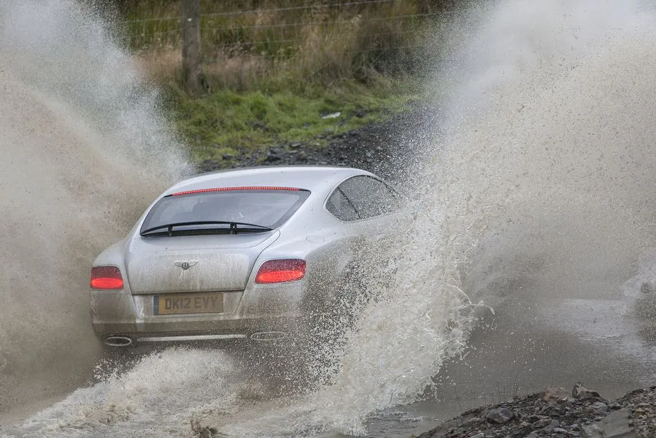 4590085-top-gear-series-19-bentley-welsh-rally-d3l4131.jpg