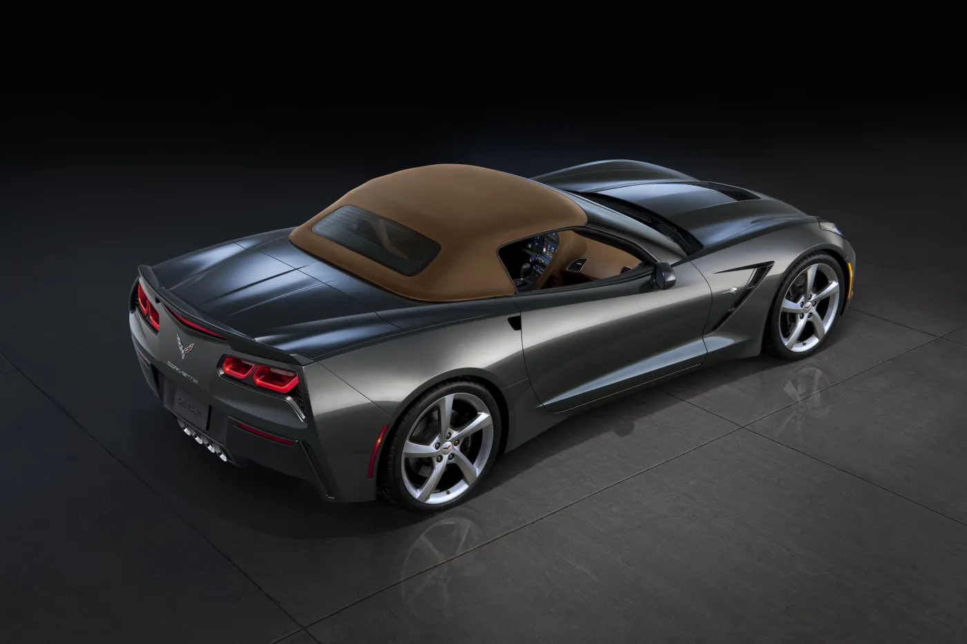 4689056-chevrolet-corvette-stingray-convertible-274985.jpg