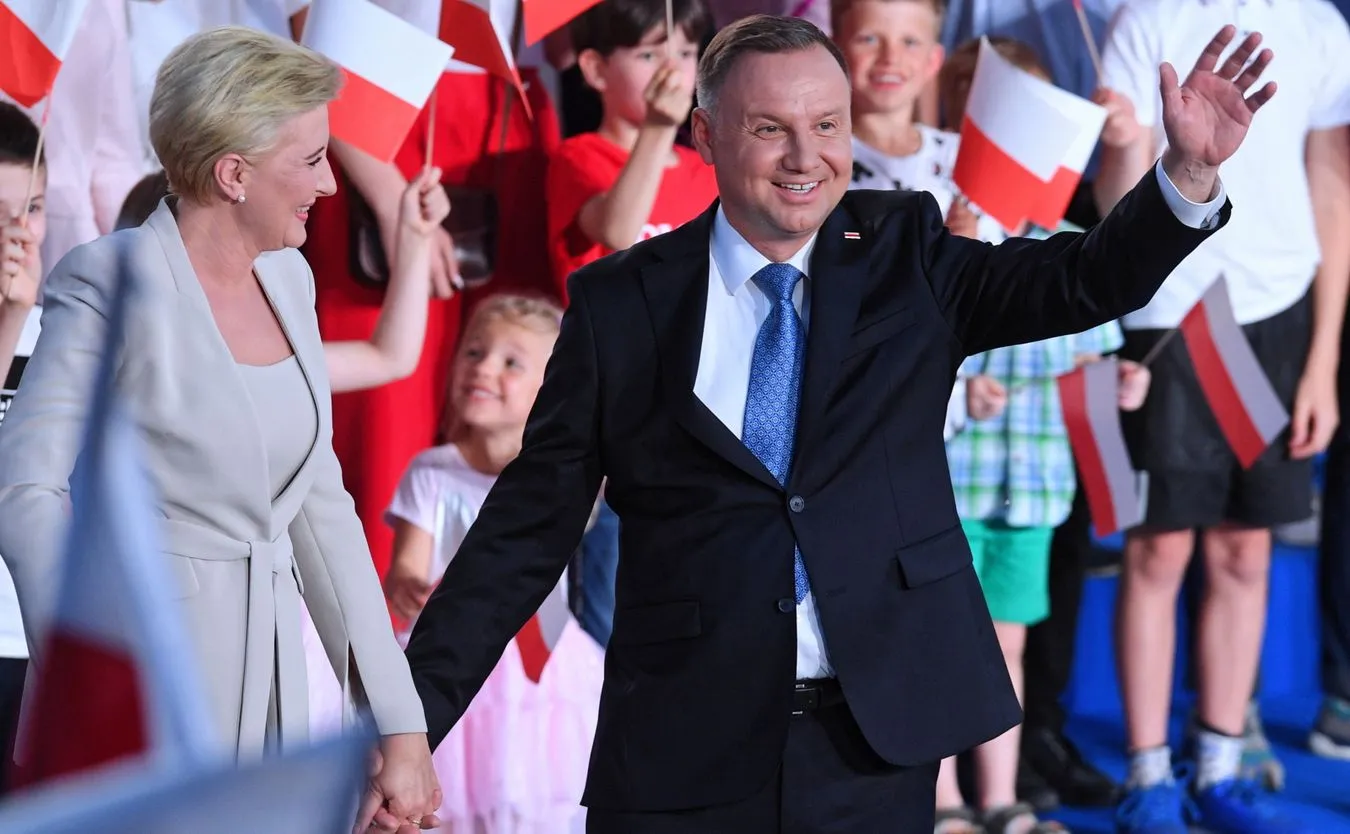 Chicago i Nowy Jork głosowały na Dudę. Trzaskowski wygrywa w Houston
