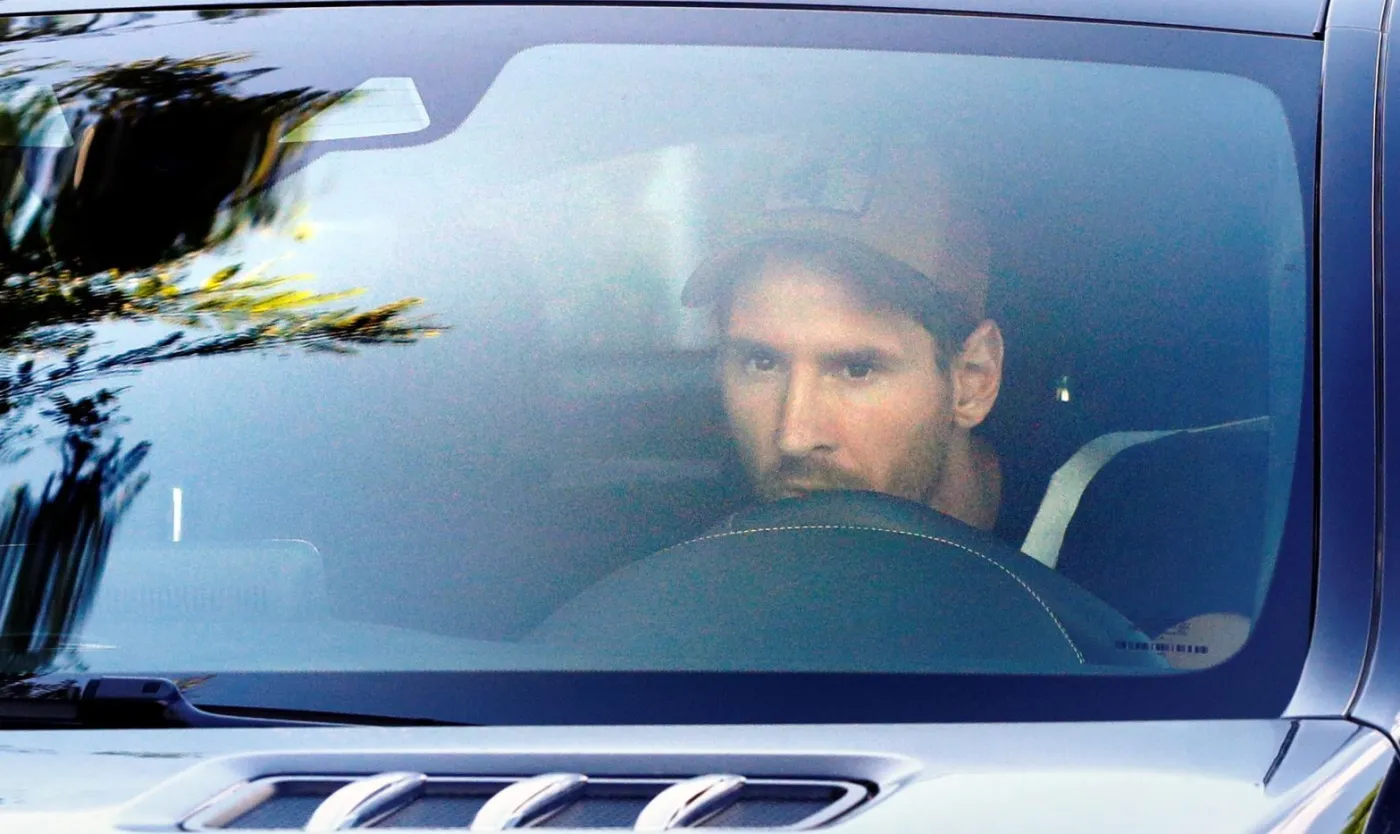 Messi niezadowolony, ale przyjechał na trening Barcelony