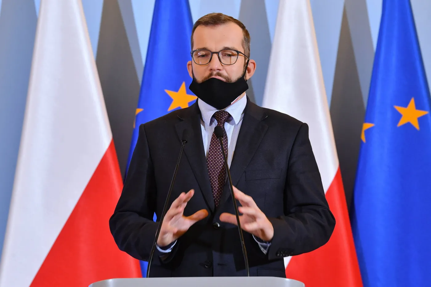 Nowa wersja "Piątki dla zwierząt". Minister rolnictwa: Zapewni dobrostan zwierzętom