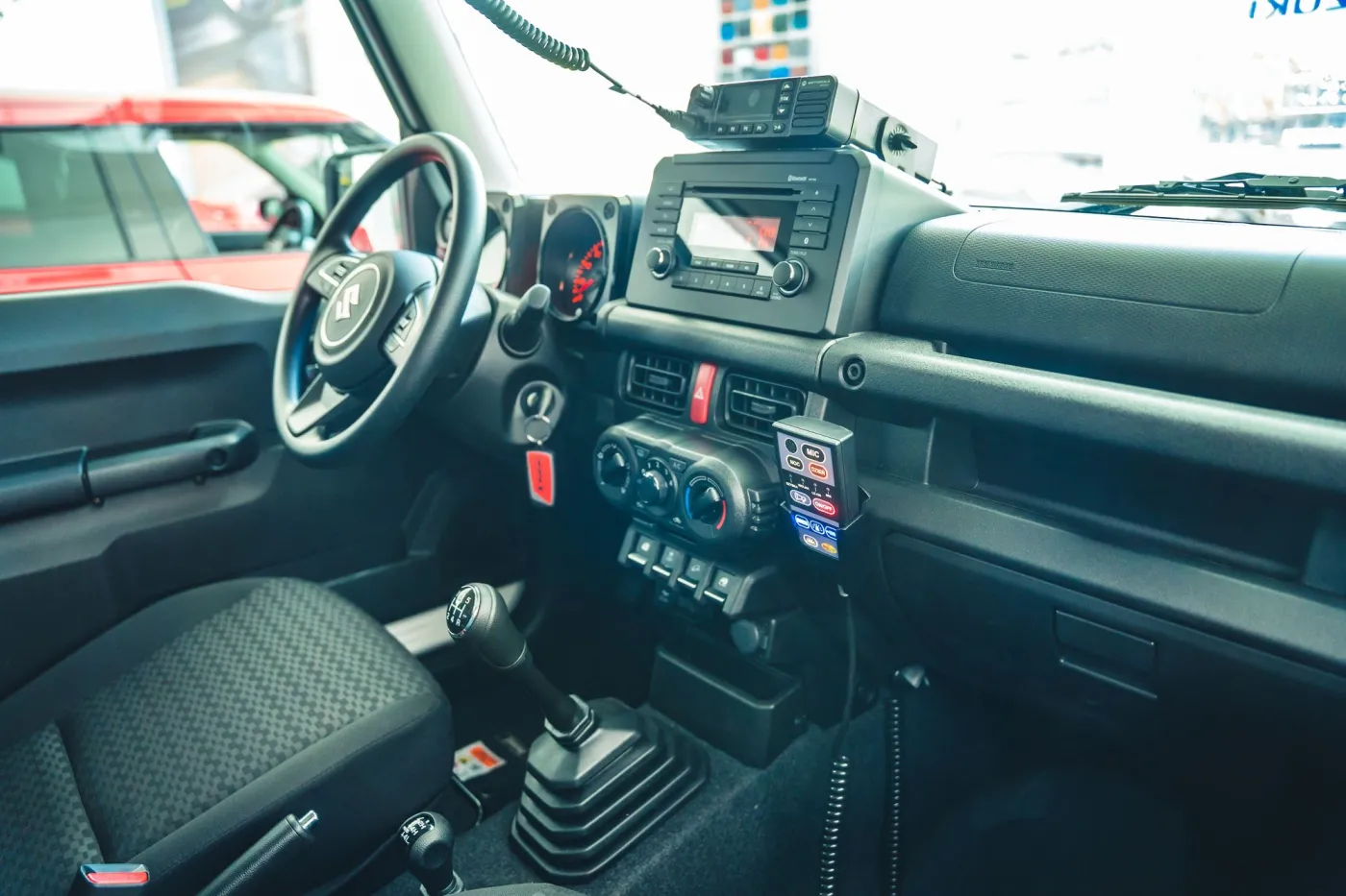 suzuki-jimny-n1-jako-samochod-strazy-pozarnej-37146034.jpg