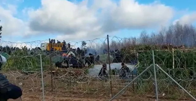MSWiA: Białoruś buduje duży obóz dla migrantów przy granicy z Polską