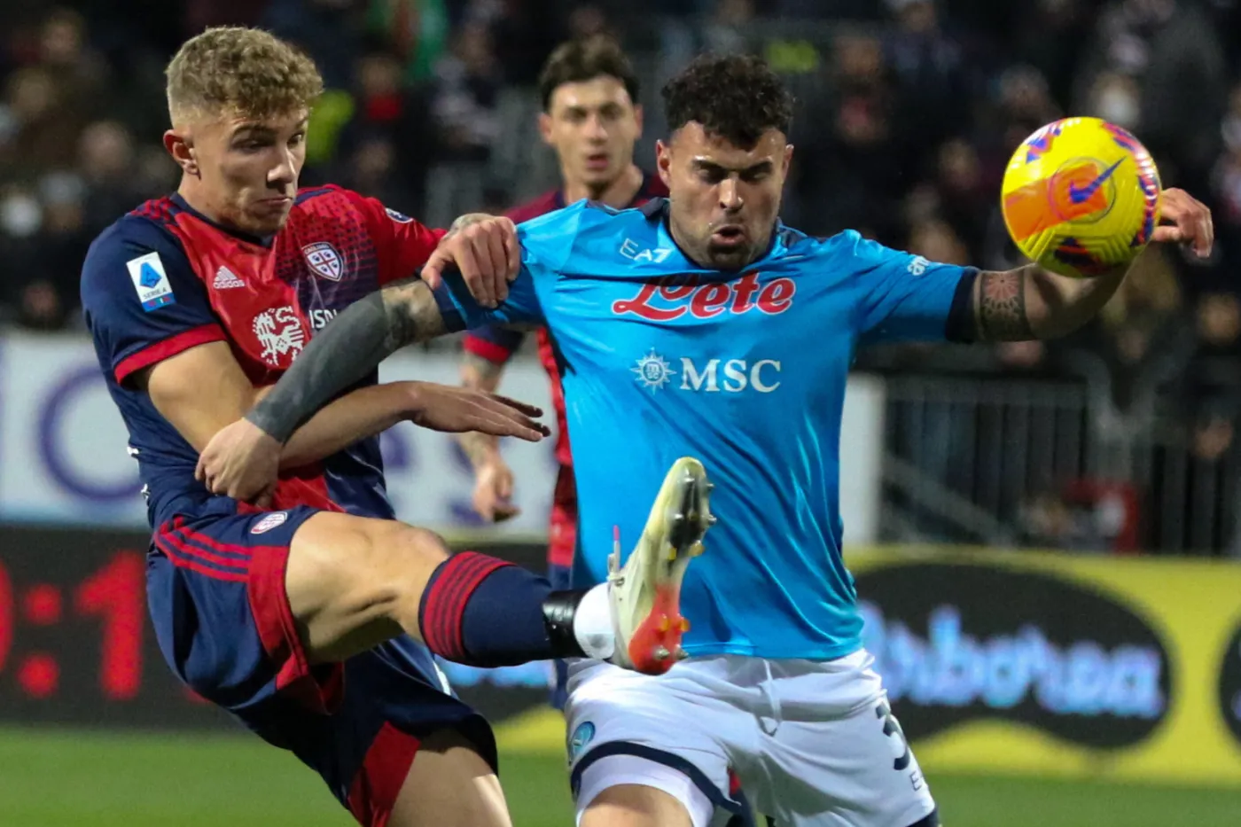 Napoli nie wykorzystało potknięć innych drużyn z czołówki