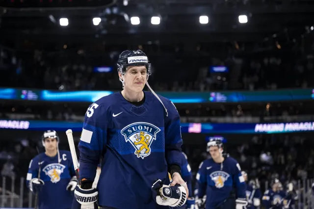 Trzecia wygrana Finów na hokejowych MŚ. Amerykanie rozbici