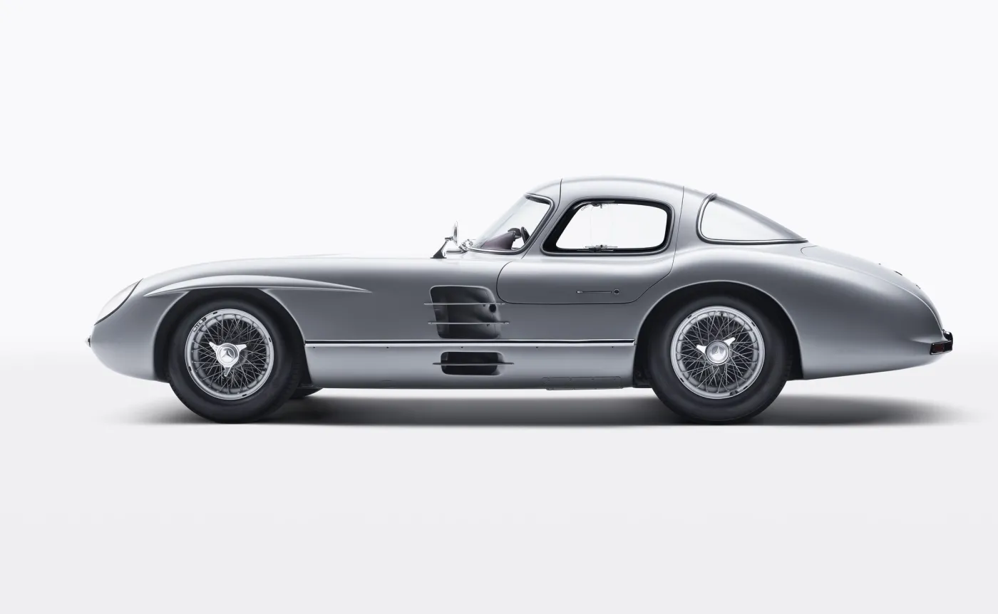 mercedes-300-slr-uhlenhaut-coupe-z-1955-roku-37461324.jpg