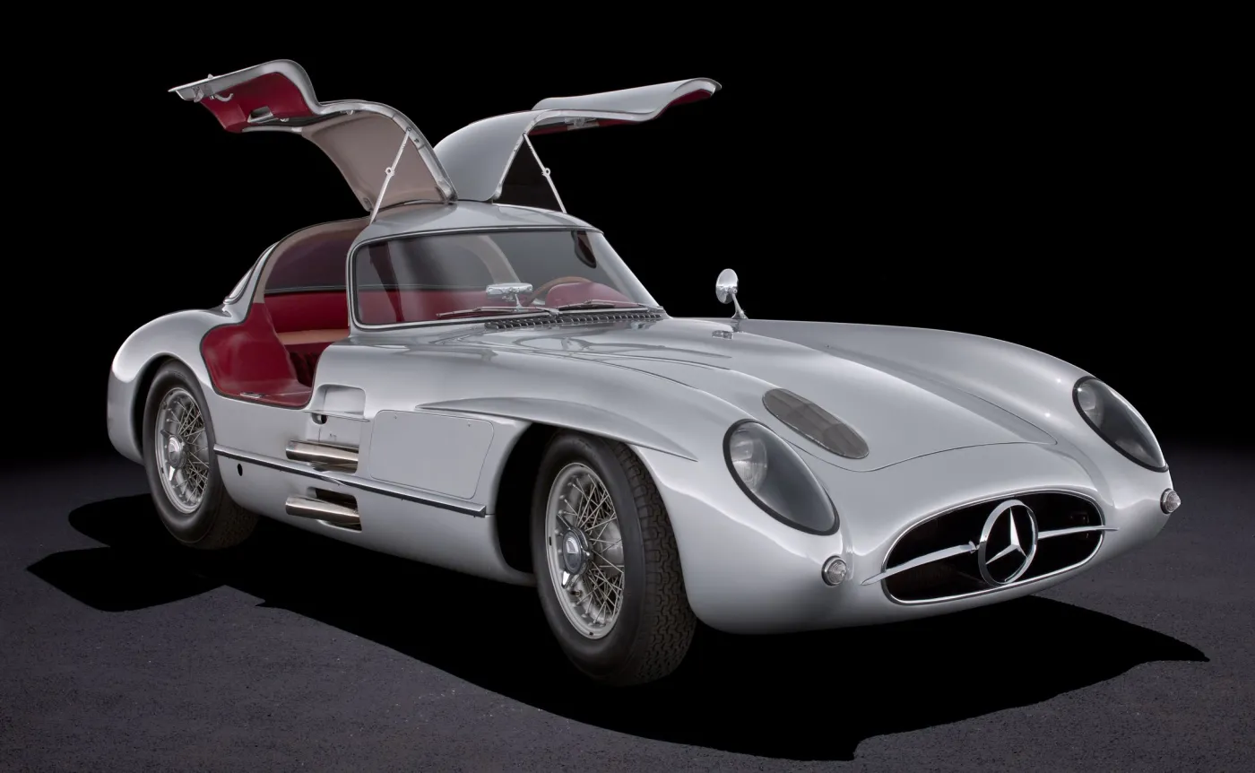 mercedes-300-slr-uhlenhaut-coupe-z-1955-roku-37461340.jpg